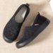 2025 Spring New Old Beijing Cloth Single Breathable And Anti Slip One Foot Mom Soft Soled Casual Women's Shoes_vogvips.com