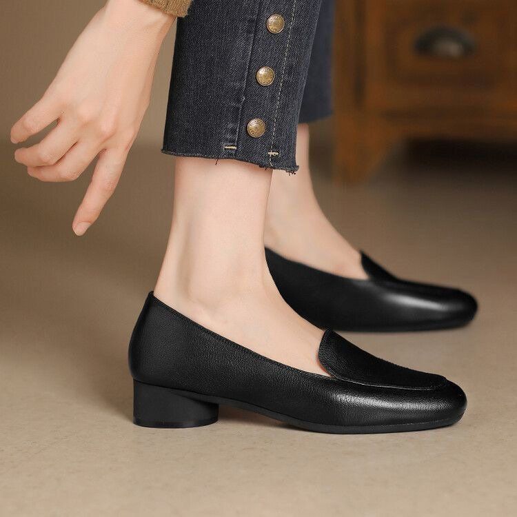 Soft Leather Loafers Women's Thick Heel One-pedal Small Leather Shoes Low Heel Shallow Mouth Single Shoes_vogvips.com