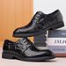 Men's leather shoes Business casual leather hollowed out men's shoes_vogvips.com