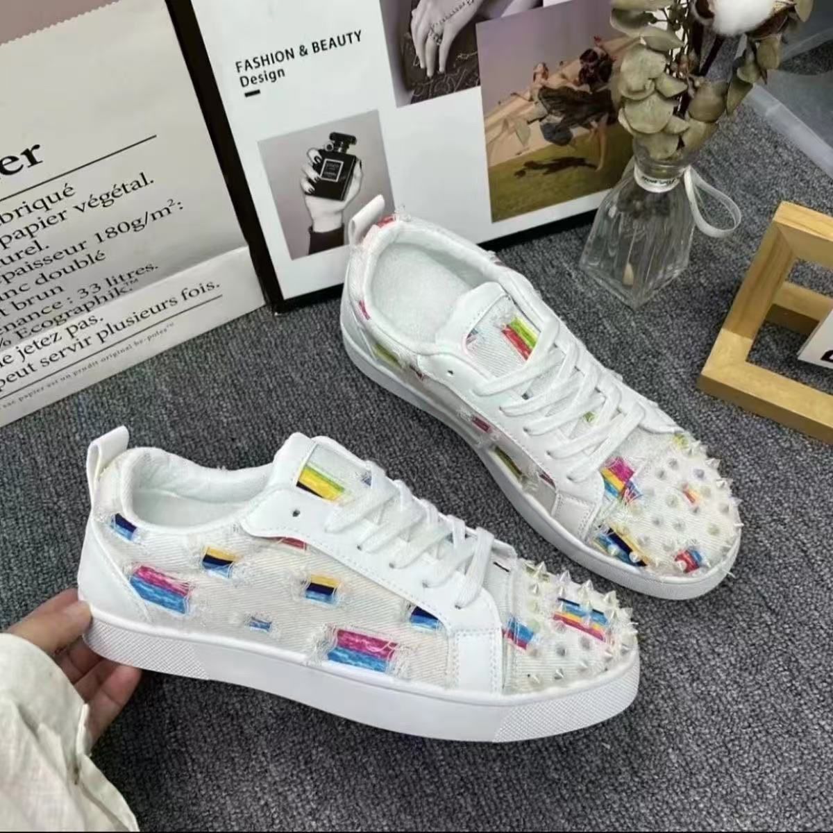 Unisex Red Soled Studded Sneakers Trendy Hong Kong Style Matching Couple's Canvas Shoes Casual Sports Must-Have Fashion Accessory_vogvips.com