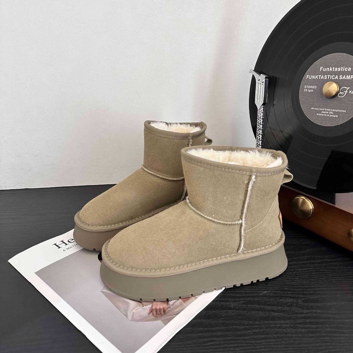Winter New Boots Women's Shoes With Plush And Thickening, Versatile Warmth, Short Sleeve Fashion, Snow Cotton Thick_vogvips.com