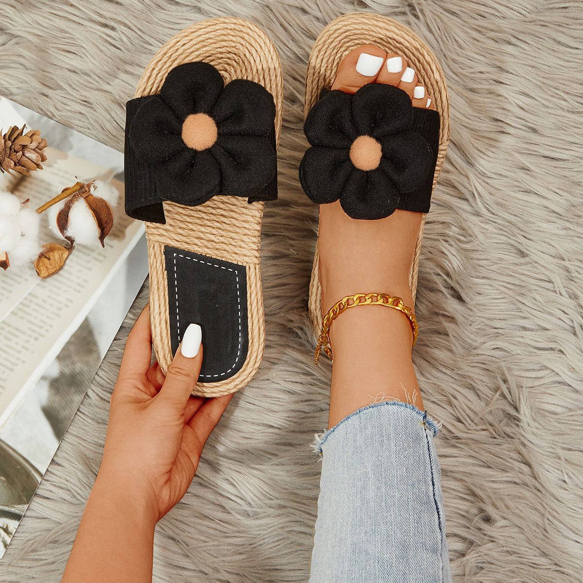 Women’s Shoes New Outdoor One Line Ladies' Rope Bottom Large Flower Grain Fashionable And Casual Ladies' Outdoor Flat Slippers_vogvips.com