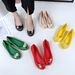 Women's All-Season Beach Shoes Flat Outdoor Footwear New Style Soft Supple Material Rose Pearl Detailing_vogvips.com