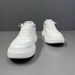 Men's 2025 New Spring Versatile High-End Feeling, One Foot Casual Board , Leather Sports Fashion, White And Trendy_vogvips.com