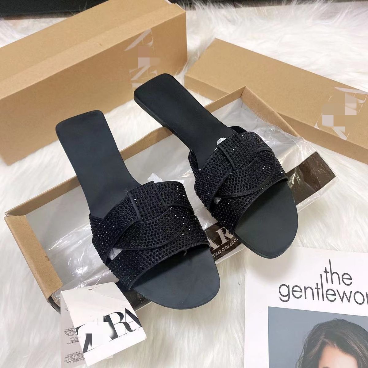 Women's Diamond Embellished Solid Color Slippers Summer Flat Casual Shoes European American Style Available_vogvips.com