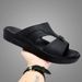 New Plus Size Fashionable Outdoor Dad Slippers, One Line Drag Men's Casual Slippers Are Available_vogvips.com