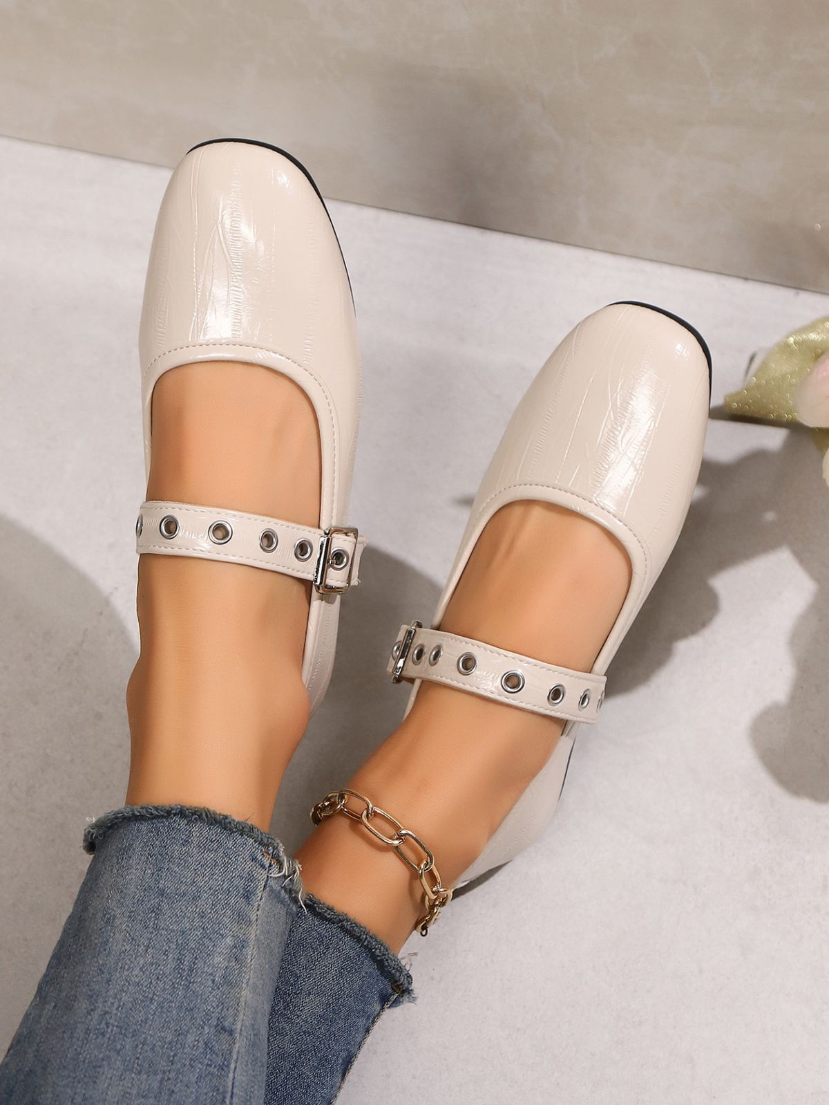 French-style Round-toe Flat New Summer 2025 Model, Single-strap Ballet Sweet Low-cut Leather Shoes, Wholesale_vogvips.com