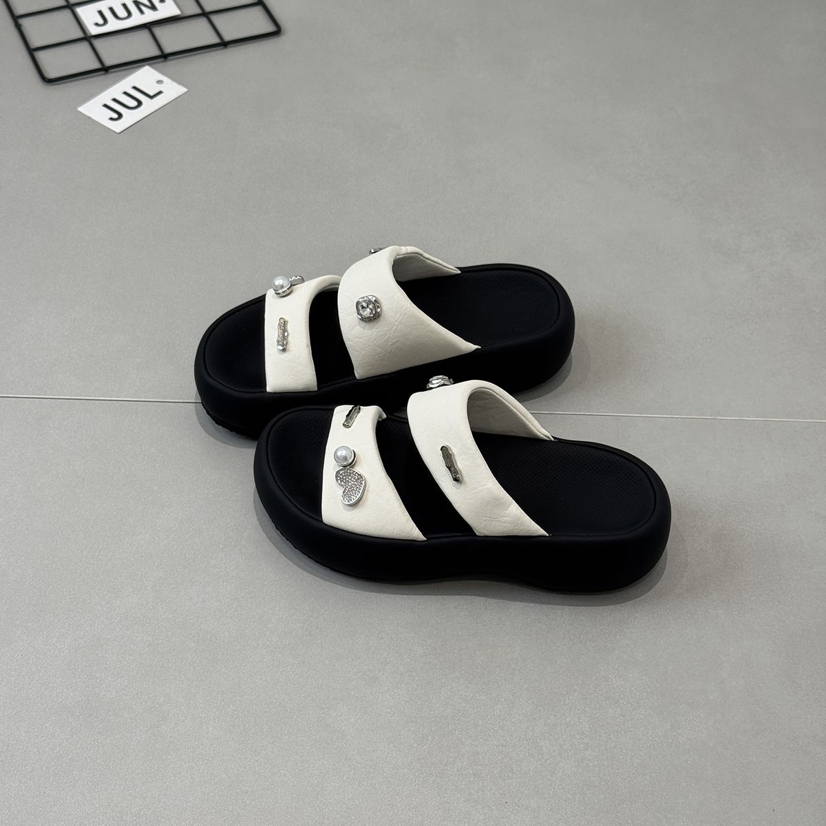 Beautiful Genuine Leather Slip-New Women, 2026 Summer New Model, Suitable For Outdoor Wear, Thick-Soled, NNew-Slip,_vogvips.com