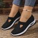 Foreign Trade Cross-Border Plus Size Fashion Comfortable Casual Hollow Breathable Mesh Slip-On Mom Shoes_vogvips.com