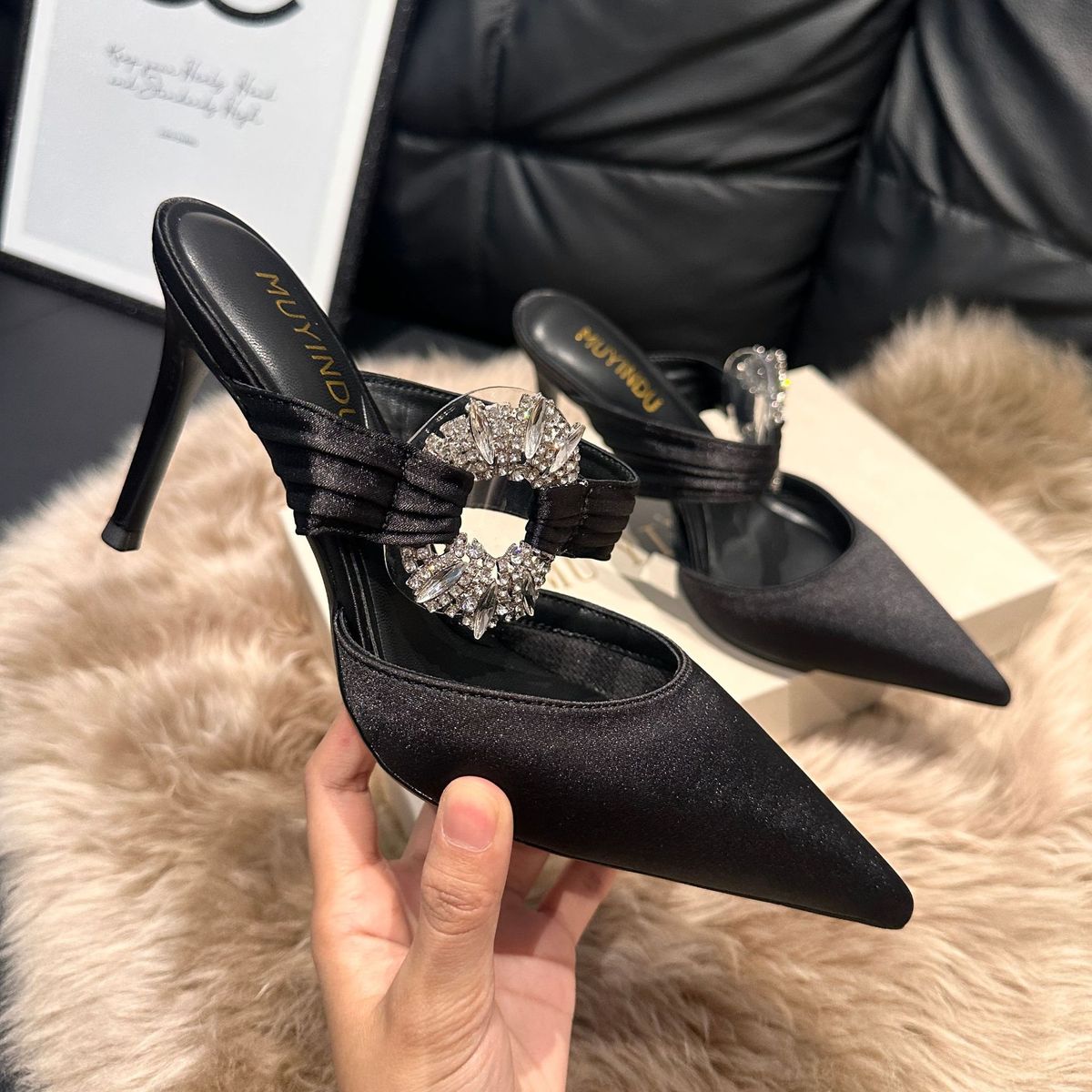 In Stock 26L5 Stunning Pointed Toe Stiletto High Hee For Women, 2026 New Fairy Style Rhinestone Strap Closed-toe_vogvips.com