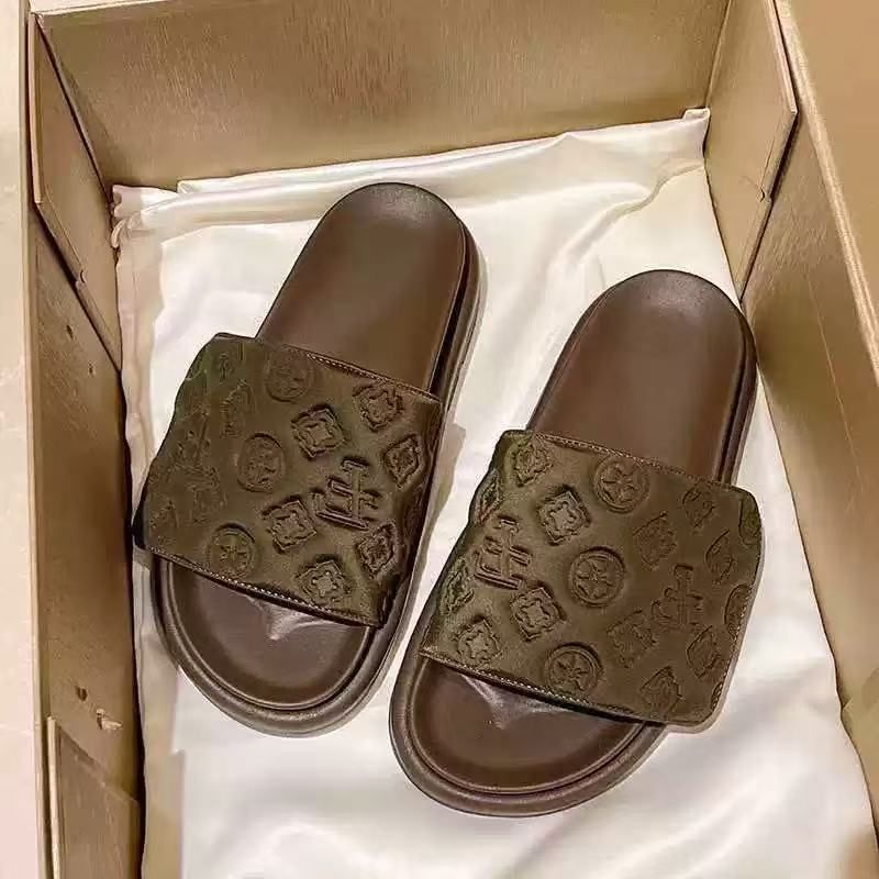 2025 New Style Thick Soled Slippers For Women, Velcro Platform Bottom Beach Sandals, Summer Celebrity Fashion Flip Flops_vogvips.com