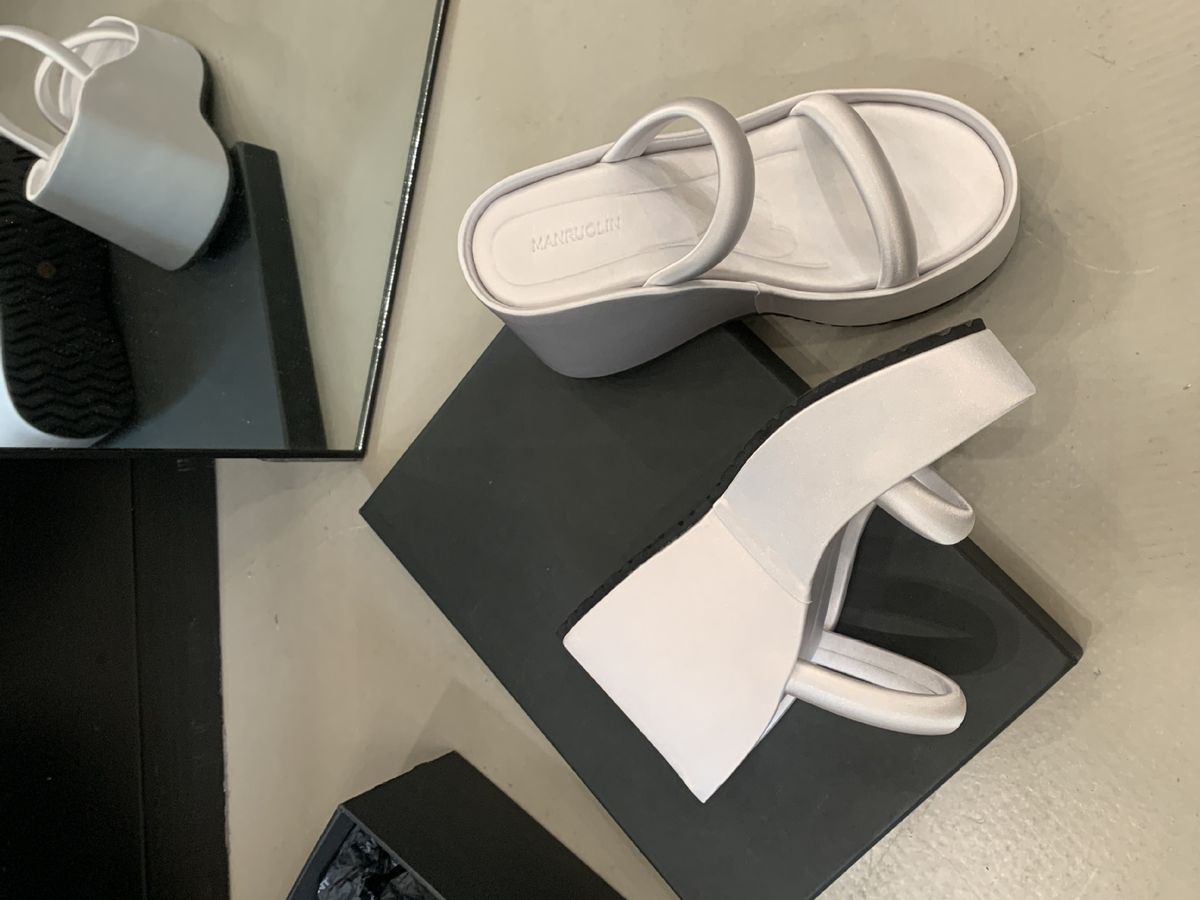 French-style Fairy-like Thick-soled Slip-on For Women, Summer Outdoor Wear, 2025 New Model, Simple Satin Chunky Heel_vogvips.com