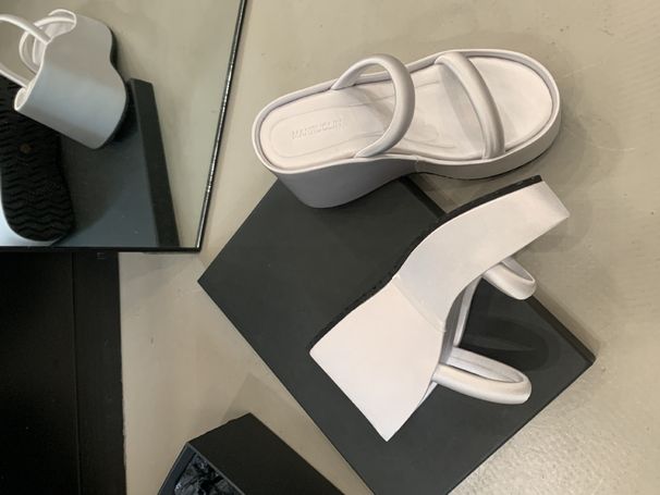 French-style Fairy-like Thick-soled Slip-on For Women, Summer Outdoor Wear, 2025 New Model, Simple Satin Chunky Heel_vogvips.com