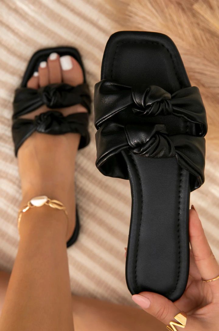 W Plus Size 2025 Summer New Item Outdoor Wear Hollowed Out Sandals Beach Women's Shoes_vogvips.com