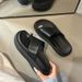 Thick-bottomed Set Of Toe Slippers For Women To Wear In The Summer Of 2026, New Fashion Sanya Vacation Beach Sandals_vogvips.com