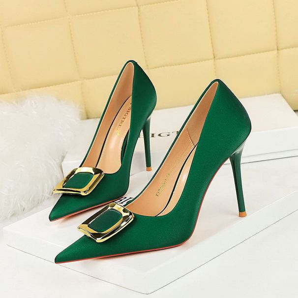 Fashion high-heeled stiletto, shallow cut, pointed sexy slim metal buckle heels_vogvips.com