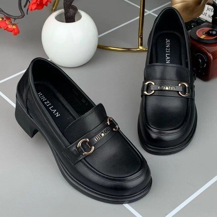 Versatile Leather British Style Loafers 2025 Autumn New Model For Mothers, Soft Sole Mid-Heel Women's Shoes_vogvips.com