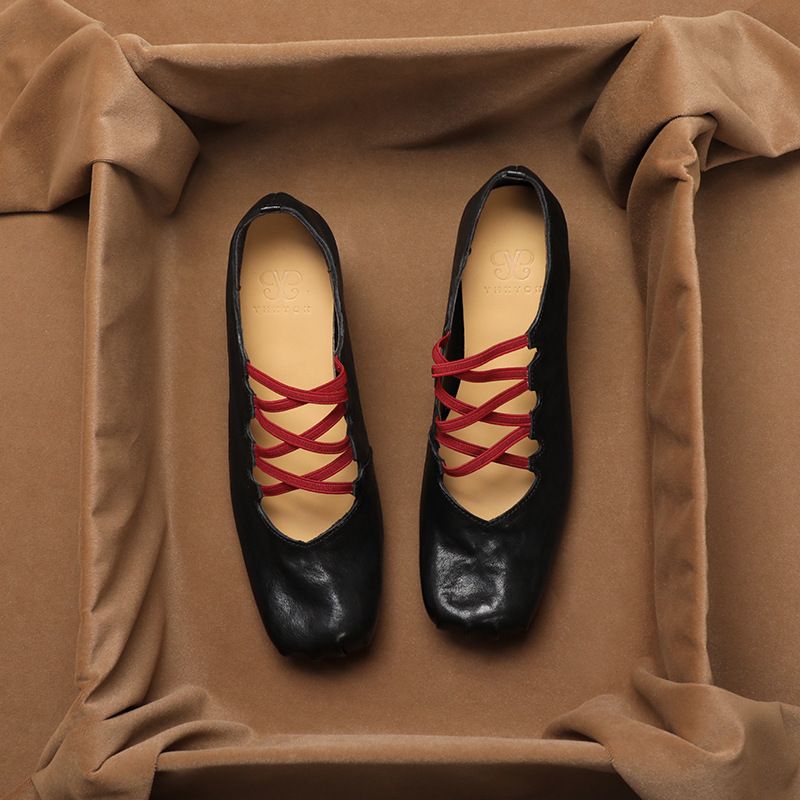 Sheepskin Retro Pleated Square Toe Shoes Cross Strap High Heel Ballet Shoes Pig Nose Thick Heel Mary Jane Shoes_vogvips.com