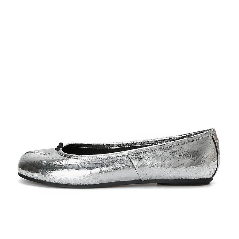 Women's Mirror Split-toed Pig's Trotters, Flat-soled Single Shoes With Shallow Mouth And Skirt_vogvips.com