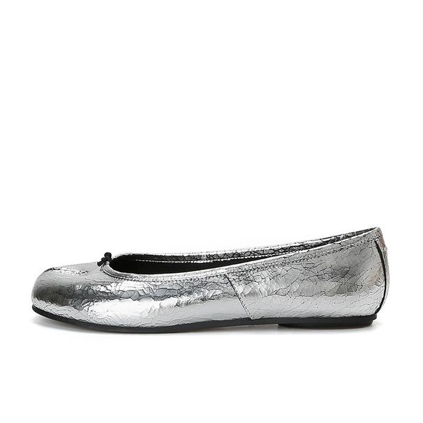 Women's Mirror Split-toed Pig's Trotters, Flat-soled Single Shoes With Shallow Mouth And Skirt_vogvips.com