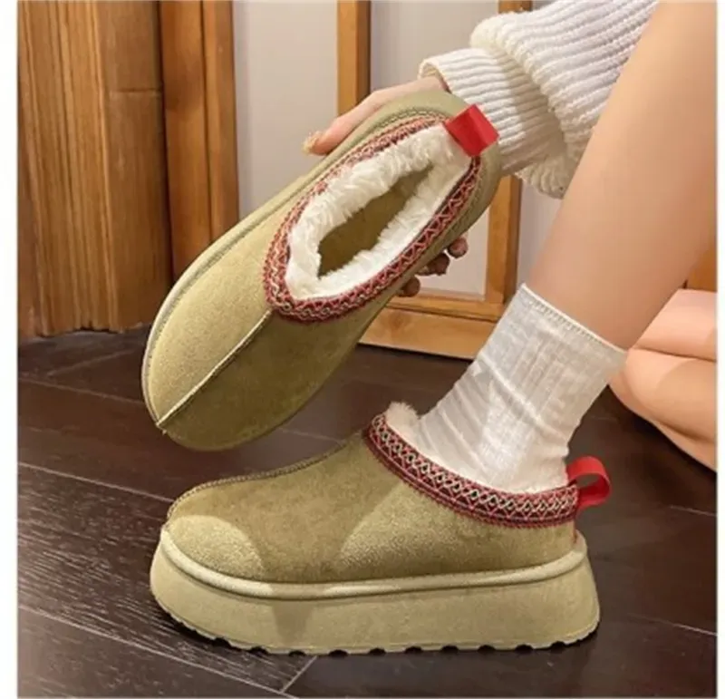 New Free Shipping Designer For Woman Cotton Shoes Keep Warm Winter Vintage Classic Snow Boots Black White Green 5D0_vogvips.com