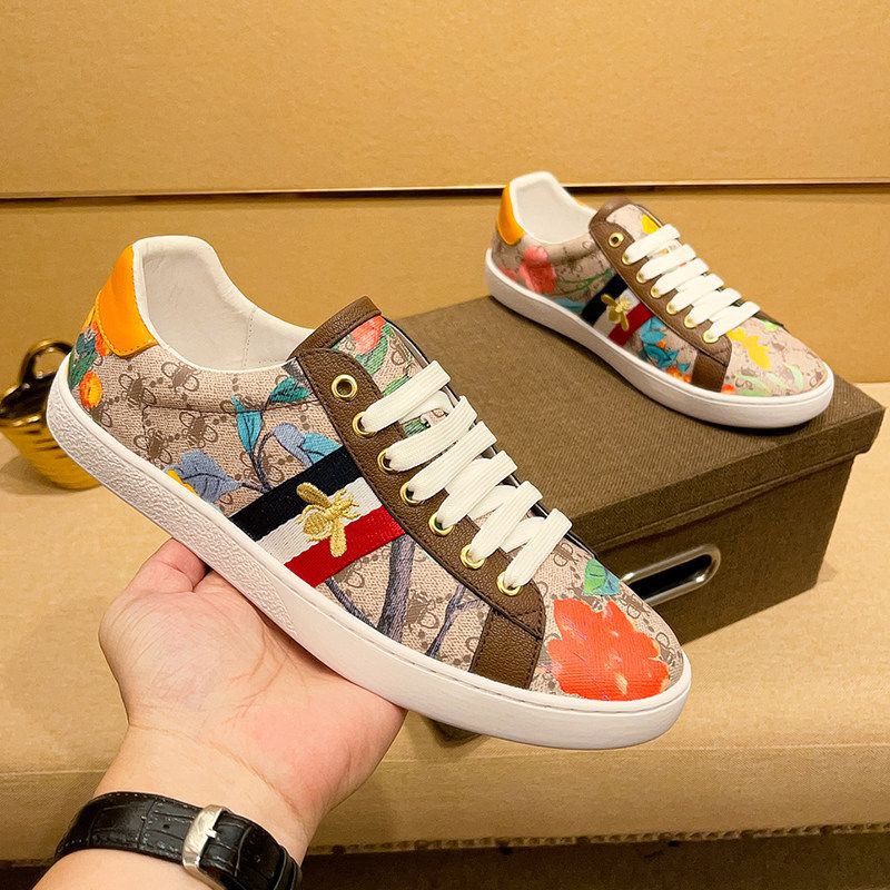 Luxury Trendy Brand Little Bee Fashion Casual White Shoes For Men, Lshoeshtweshoesht, Comfortable, Soft-Soled, Versatile, With_vogvips.com