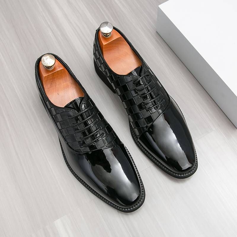 New Fashion Men's British Black Business Casual Loafer Shoes Daily Driving Office Leather Shoes One Foot Pedal Lazy Brown Banquet Dress Wedding Men's_vogvips.com