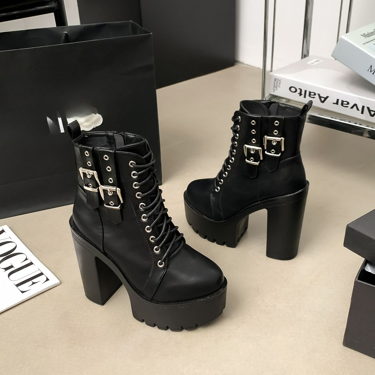 2025 New Autumn And Winter Super High Heel Short Boots Women's Shoes Thick Heel Martin Boots Internet Celebrities_vogvips.com