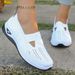 Cross-Border Casual Factory Soft Sole Breathable Fashion Mom Sports Shoes Women's Dropshipping_vogvips.com