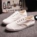 Euro Step Bell 2025 New Flat White Canvas Men's Slip-On Student Korean Style Casual Breathable Shoes_vogvips.com