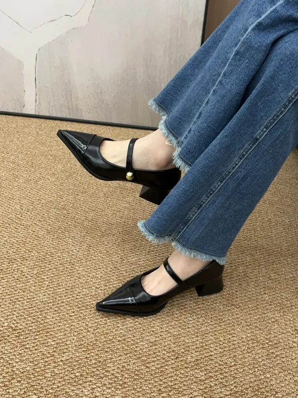 Women's Shoes New Design Chunky Heel Gentle Vintage Minimalist Style Triple Black Commuter Shoes Free Shipping_vogvips.com