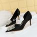 3165-AK11 Korean Fashion Banquet Thin High Heel Shallow Mouth Pointed Silk Side Hollow Diamond Button Women's Single_vogvips.com