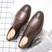 New Black And White Color-block Carved Brick Men's Shoes For Men's Business Leather British Derby Shoes Pointed Toe Banquet Wedding Leather Shoes_vogvips.com