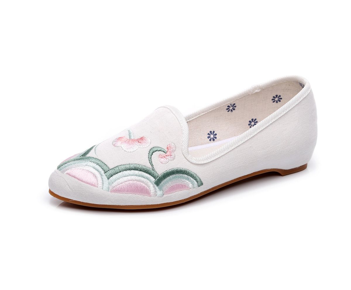 Women’s Shoes Daily Versatile Pointed Low Heeled Embroidered Elegant Style Embroidered Cloth Shoes For Women_vogvips.com