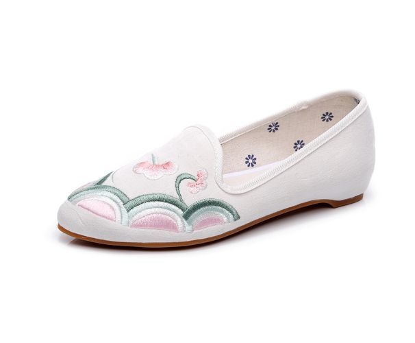 Women’s Shoes Daily Versatile Pointed Low Heeled Embroidered Elegant Style Embroidered Cloth Shoes For Women_vogvips.com