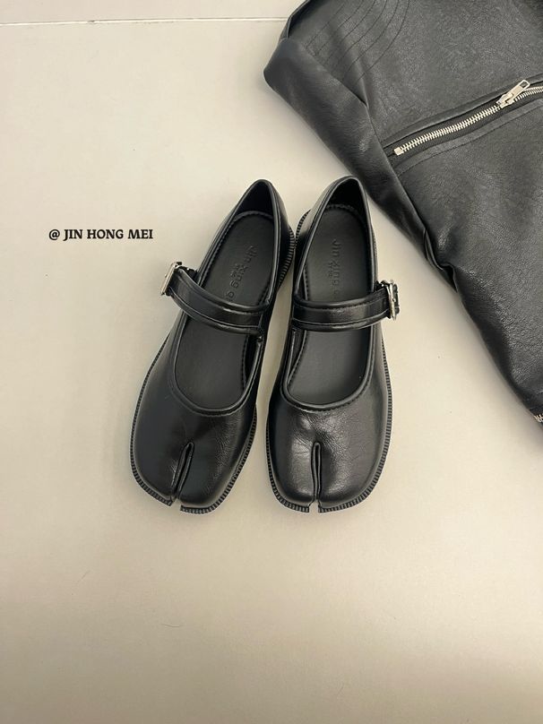 Retro Mary Jane For Women 2024 Spring/Summer New Sole Soft Surface Single Strap Fairy Shoes Gentle Flats_vogvips.com