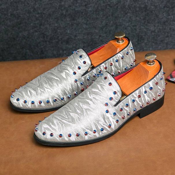 New Fashion Trend Men's Shoes With Personality Rivets Silver Loafers British Style Lazy Fashion Nightclub Banquet Dress Leather Shoes_vogvips.com