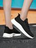 A Pair Of Lightweight, Breathable, Laced Youth Running Shoes For School Sports And Casual Wear_vogvips.com
