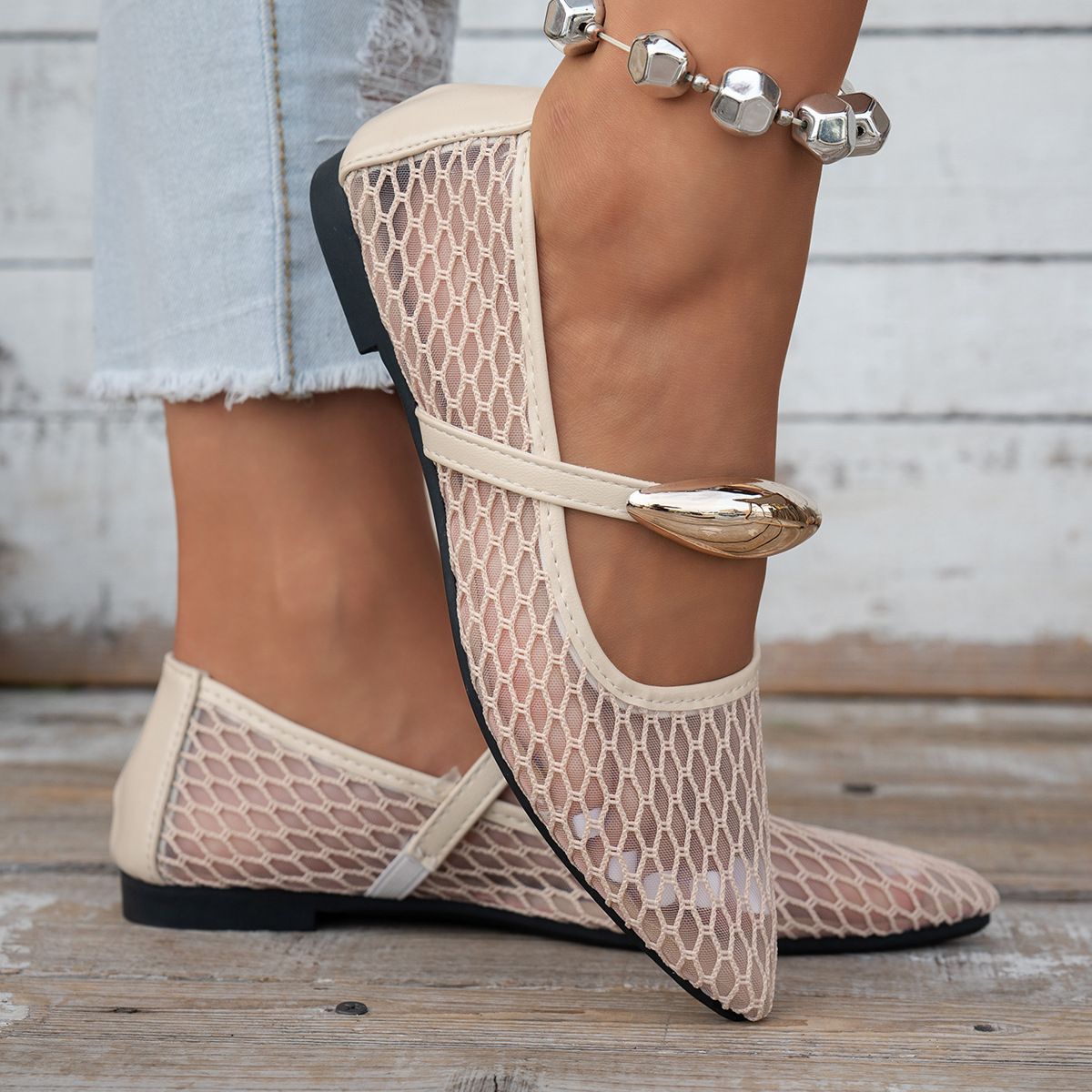 Four-color Mesh Shallow With A Pointed Toe Design Gold Bead Decorations, Stylish And Eye-catching Mary Jane Shoes_vogvips.com
