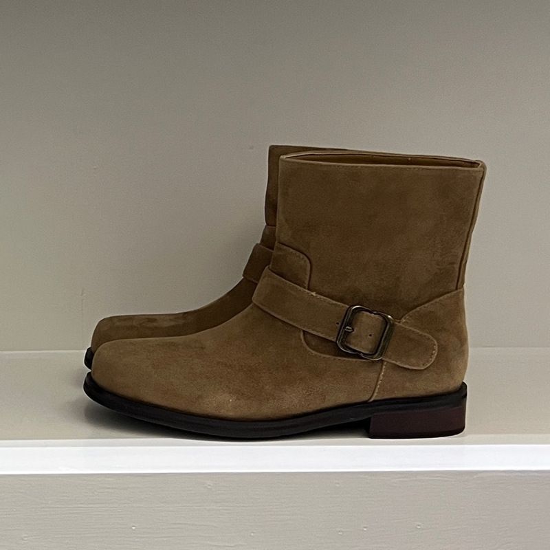 2025 Autumn Winter New Korean Style Wide Tube Belt Buckle Flat Versatile Mid-Calf Ankle Short Boots For Women_vogvips.com
