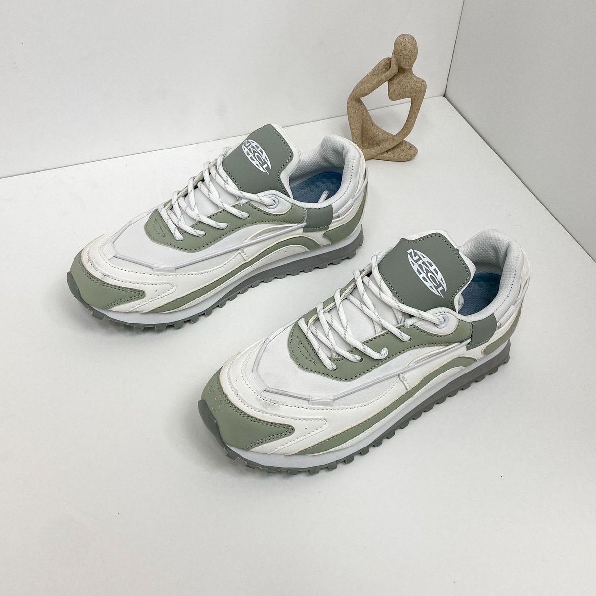 2023 Spring Summer Trendy Men's Ins Style Versatile Niche Sports Casual Thick Sole Running Shoes_vogvips.com