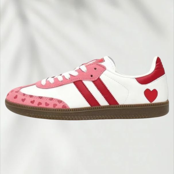 Sweet Pink Heart Print Low Top Trainers Classic Gum Sole Daily Street Footwear_vogvips.com