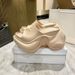 26ss Summer Cross New Flower High Heel Platform Thick Sole One-Strap Sandals For Women Beach Outdoor Non-Slip Slippers_vogvips.com