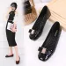 Womens Black Quilted Patent Leather Flat Shoes With Bow Decoration Daily Outft_vogvips.com