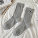 25-year New Grey Heart-shaped Mid-calf Socks For Women, A Pile Of Women_vogvips.com