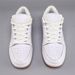 Minimalist White Leather Sneakers With Gum Sole: Timeless Style For Everyday Wear_vogvips.com