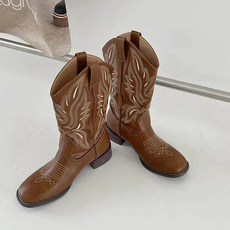Retro Style Embroidery Women Western Cowgirl Boots Fashion Zippers Mid Calf Booties Square Heels Autumn Winter Shoes_vogvips.com