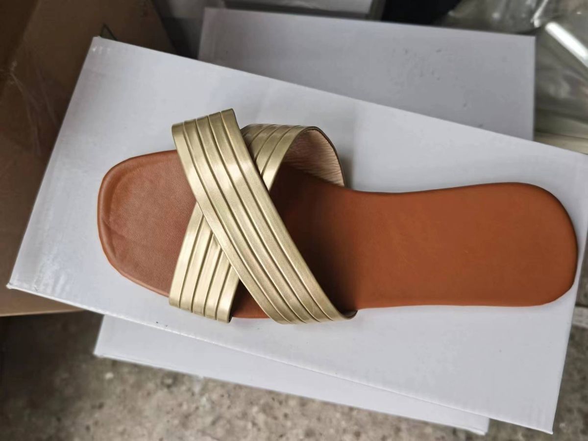 Women's Shoes Rhinestones Slippers And Metal Texture Cross Ladies Slippers Large Size Shoes_vogvips.com