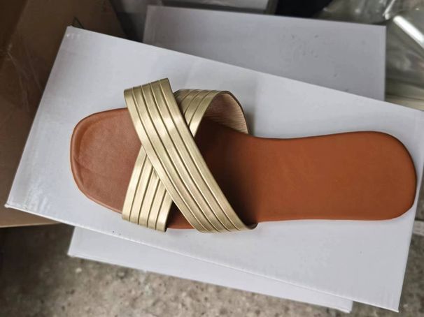 Women's Shoes Rhinestones Slippers And Metal Texture Cross Ladies Slippers Large Size Shoes_vogvips.com