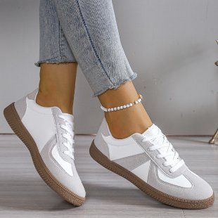 2025 Autumn New Flat Sports For Women Fashionable Mixed Color Lace Up Vulcanized Comfortable Casual Shoes_vogvips.com